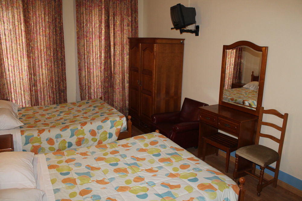 Guest House Henrique VIII OOporto Exterior foto